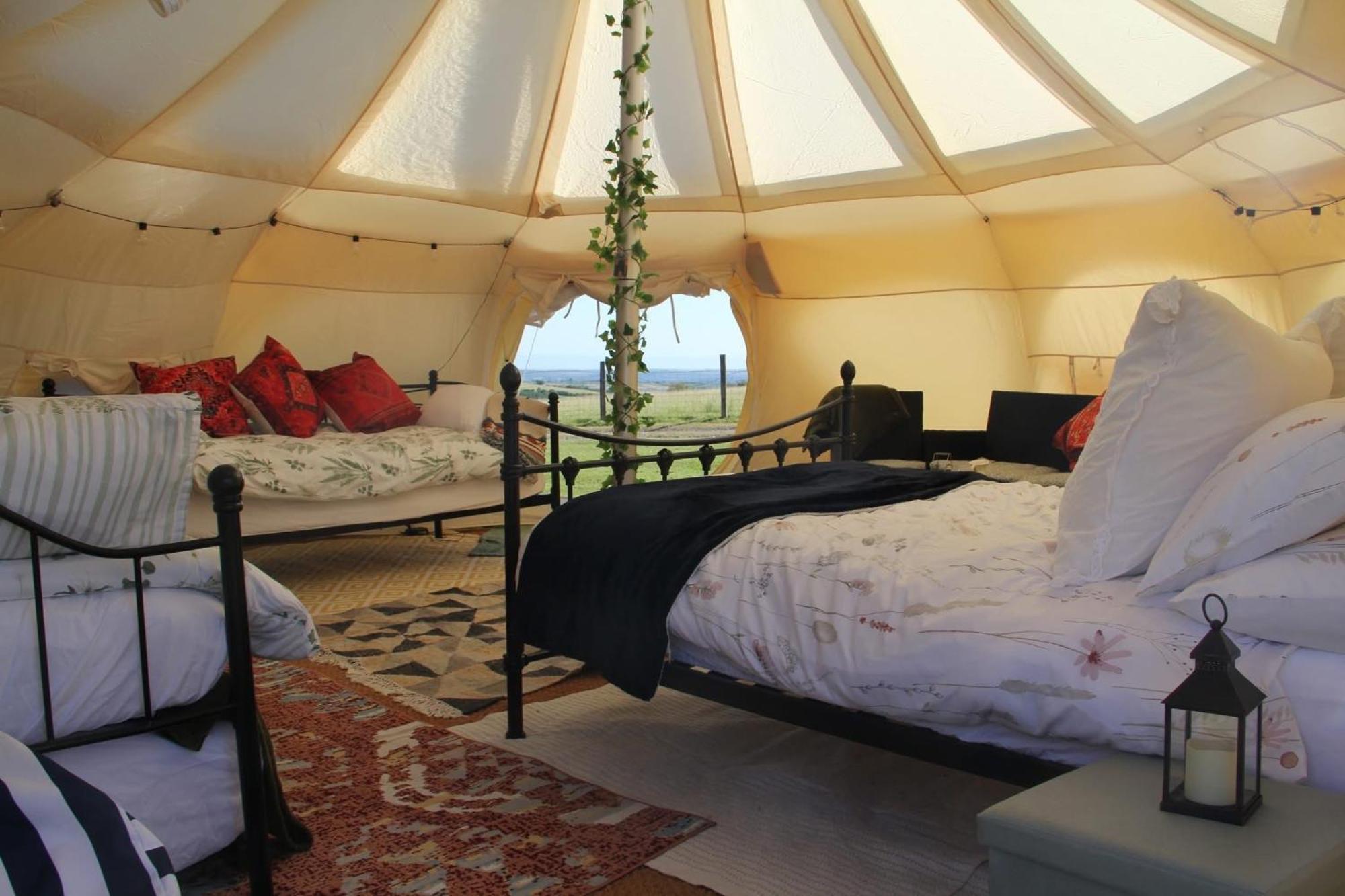 Tal-Y-Fan Farm 6M Stargazer Tent Bridgend  Dış mekan fotoğraf