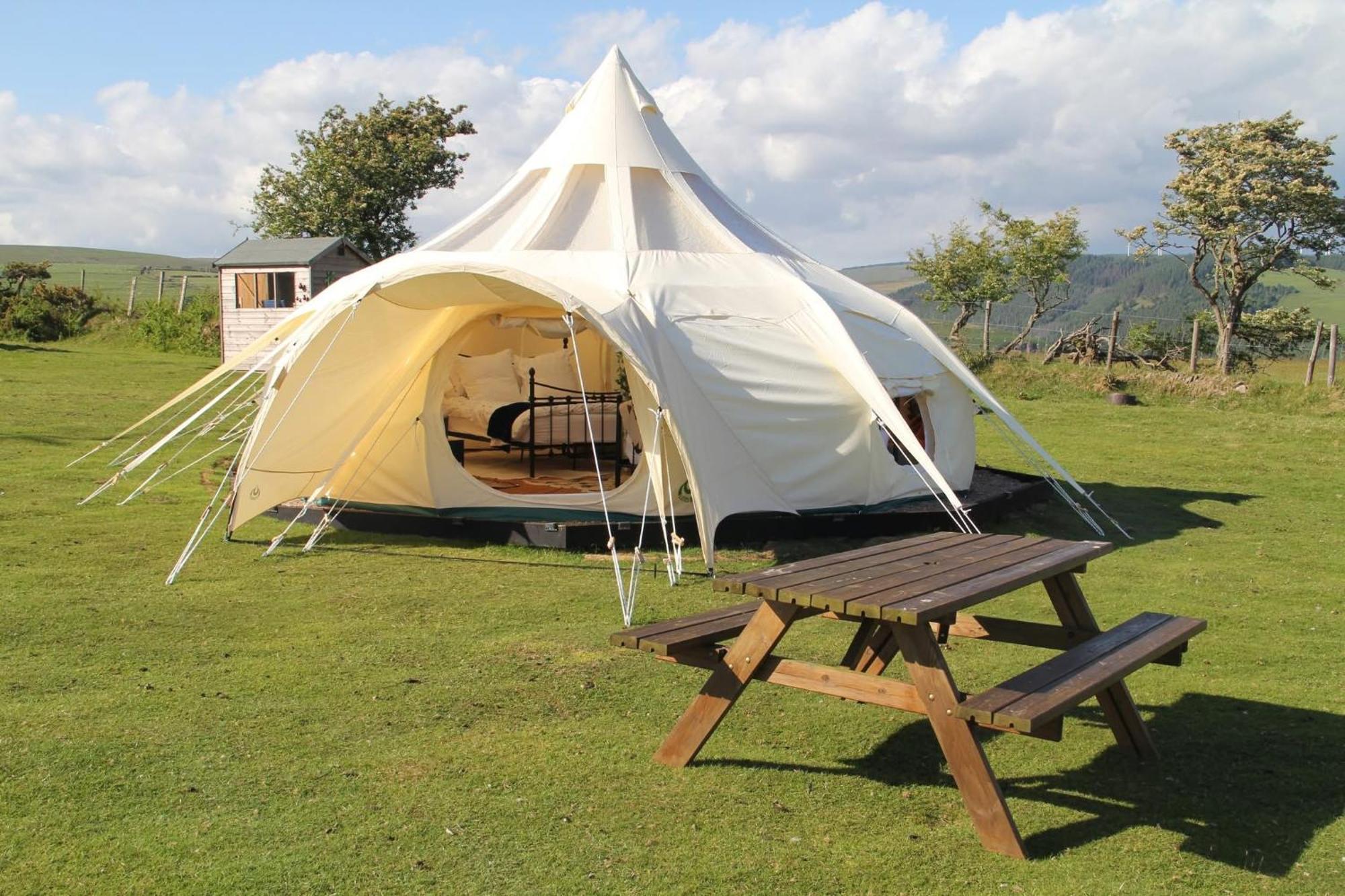 Tal-Y-Fan Farm 6M Stargazer Tent Bridgend  Dış mekan fotoğraf
